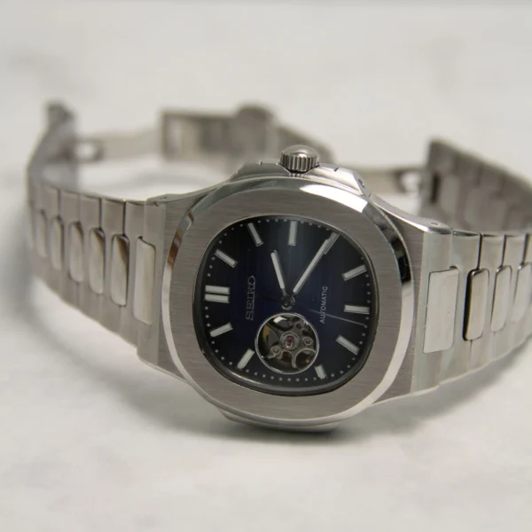 Nautilus Blue Skeleton Open Heart 40mm - Image 4
