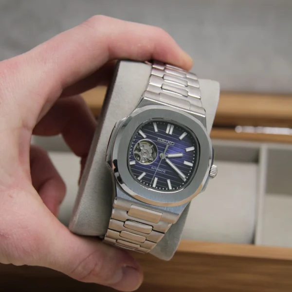 Nautilus Blue Skeleton Open Heart 40mm - Image 3
