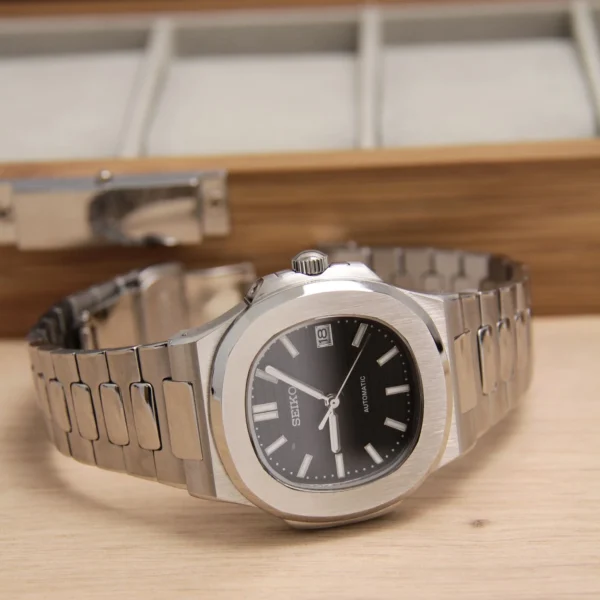 Nautilus Black 40mm - Custom Automatic Watch | NH35 - Image 5