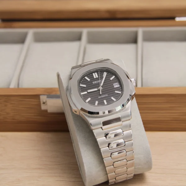 Nautilus Black 40mm - Custom Automatic Watch | NH35 - Image 3